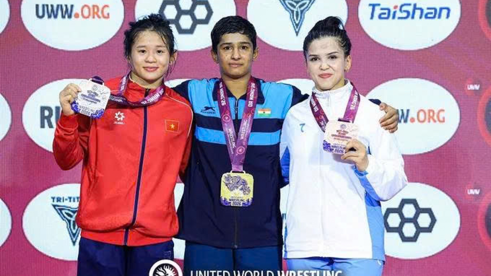 Hosts claim three U23 medals at UWW U17 & U23 Asian Championships
